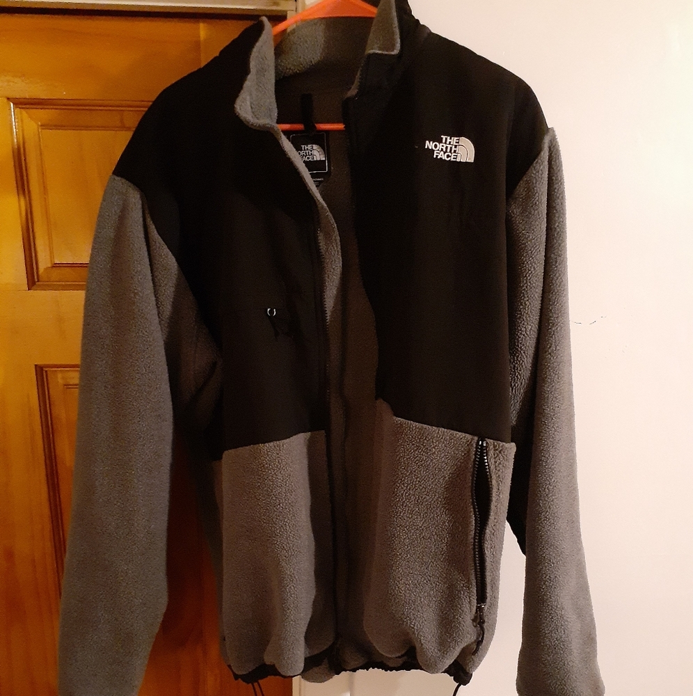Grey fleece northface zip up